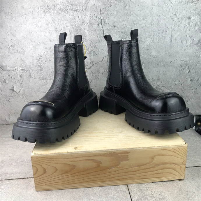 增高马丁靴男秋冬新款英伦风休闲小众厚底烟筒靴瘦瘦切尔西短靴