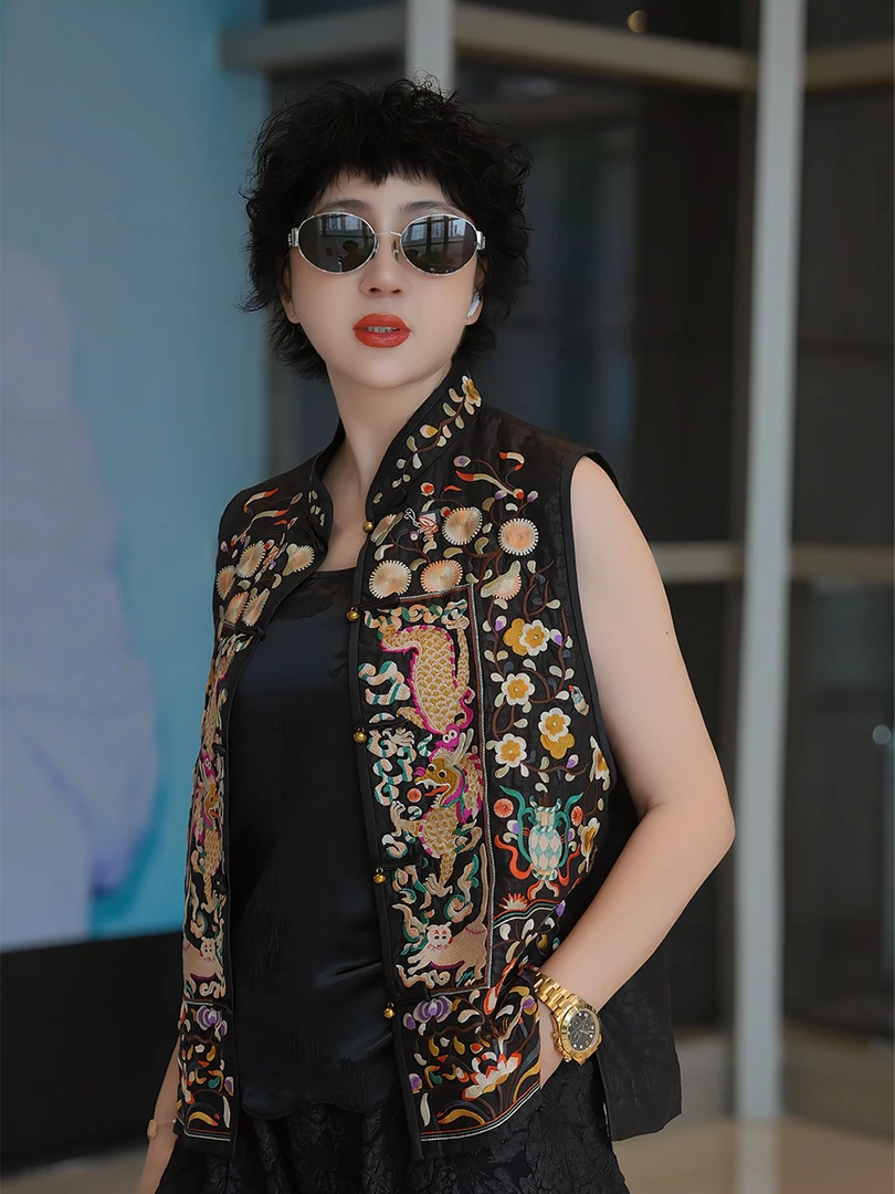 LILIXUE『龍运当头』秋冬新中式中国风香云纱苗绣百搭修身马夹24253