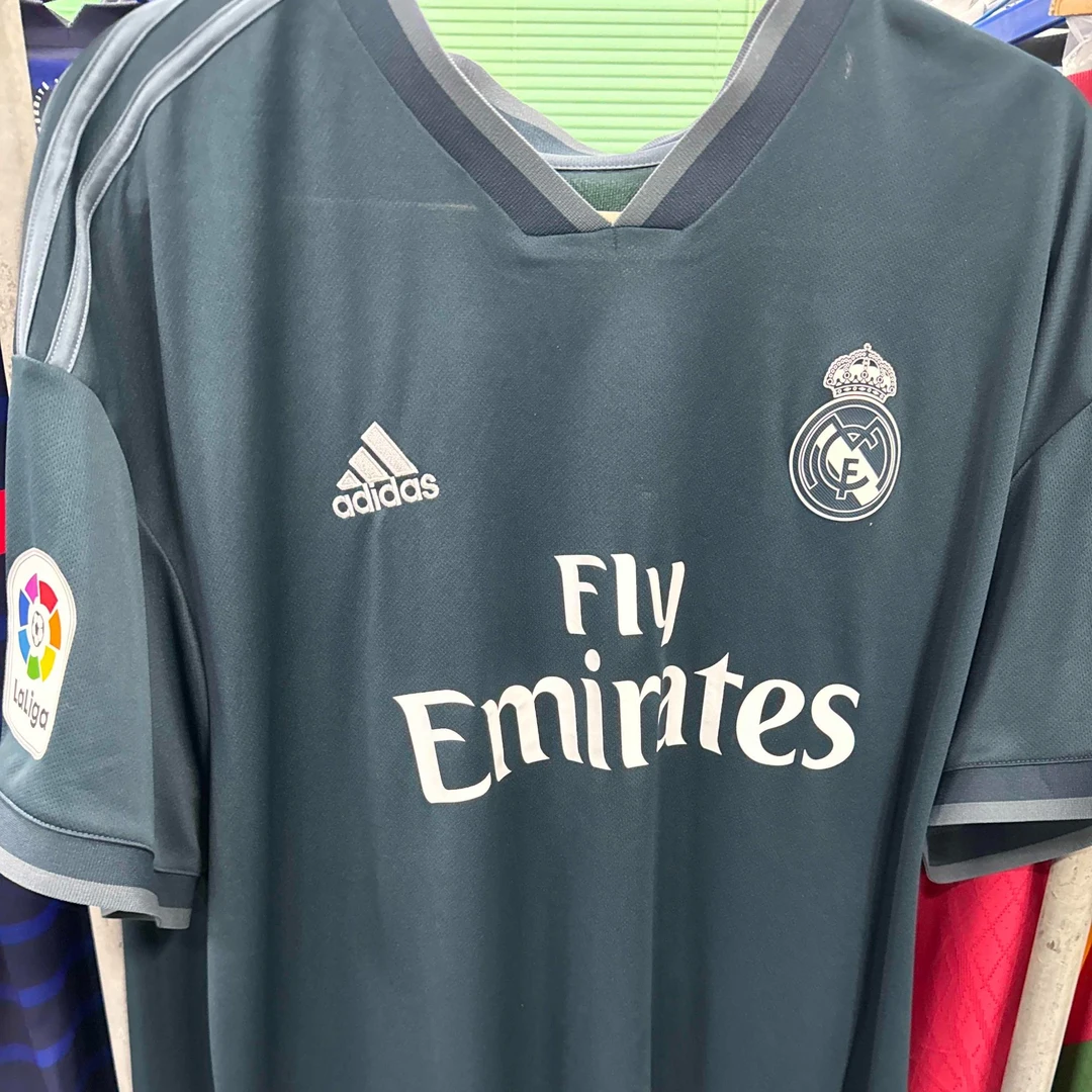 【断码清仓】阿迪达斯18/19皇马客场球迷版球衣 CG0534