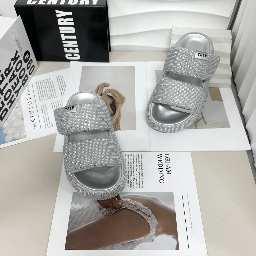 【与然良品】1215新款爆版百搭时尚凉鞋