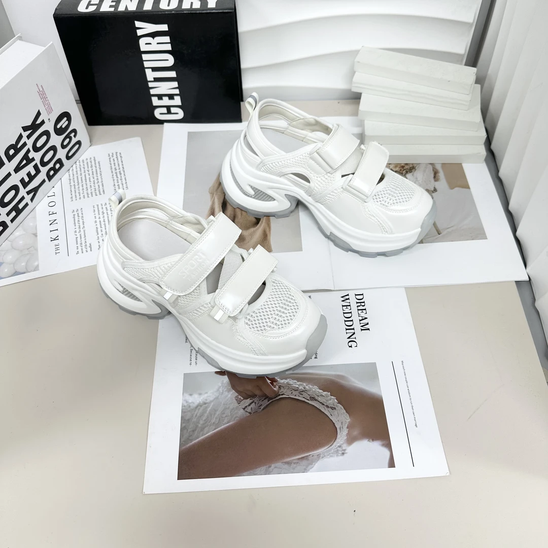 【与然良品】8876爆款百搭时尚休闲凉鞋