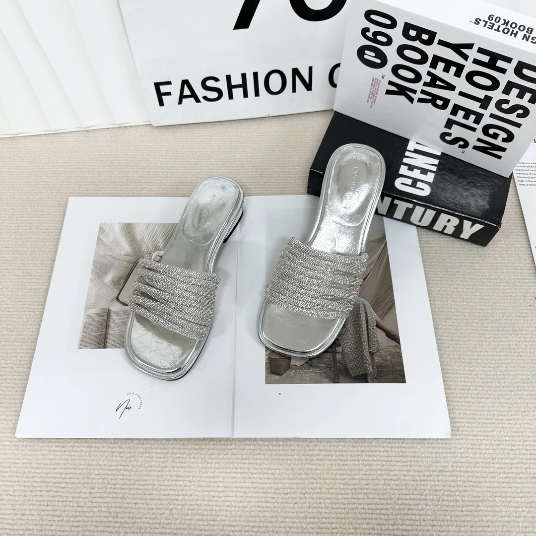 2024夏季新款时尚百搭凉鞋/DDW/88-120（外1）