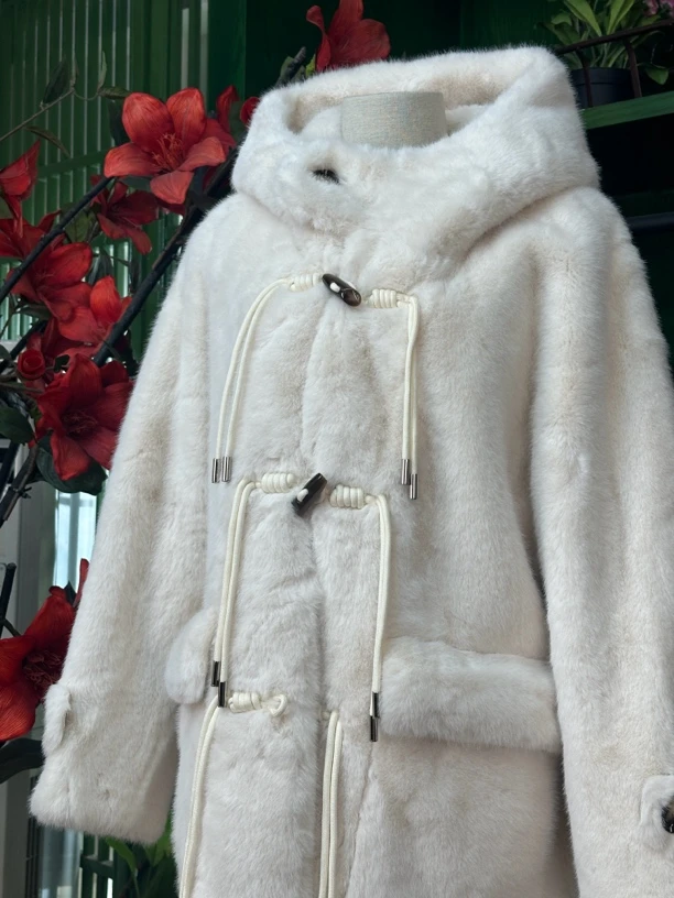 秋冬新款时尚宽松保暖长款外套