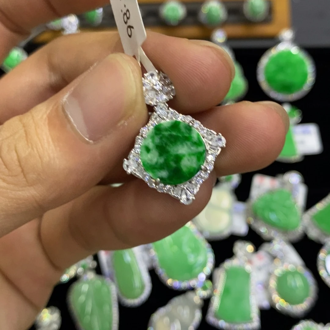 翡翠颈饰银S925镶嵌天然翡翠a货