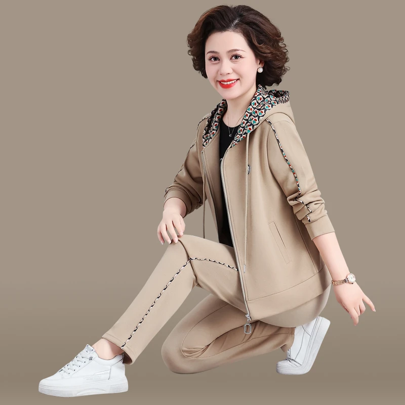 妈妈装春秋季时尚洋气中年女士休闲卫衣连帽三件套运动服套装女