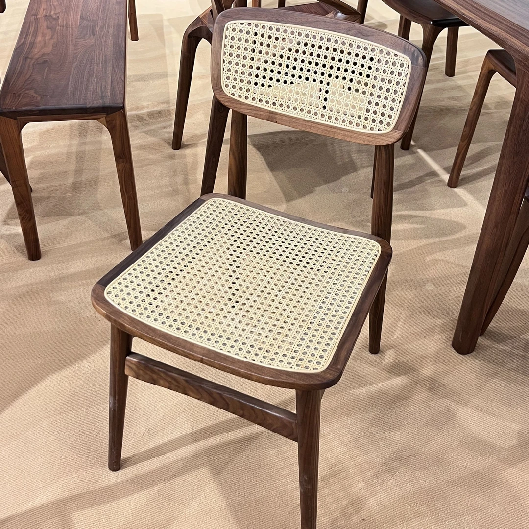 北欧藤编实木餐椅北美黑胡桃木家用客厅复古靠背餐桌椅子