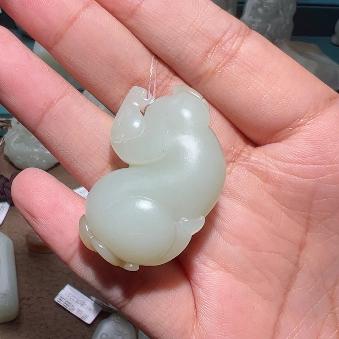和田玉（糖玉）颈饰未镶嵌