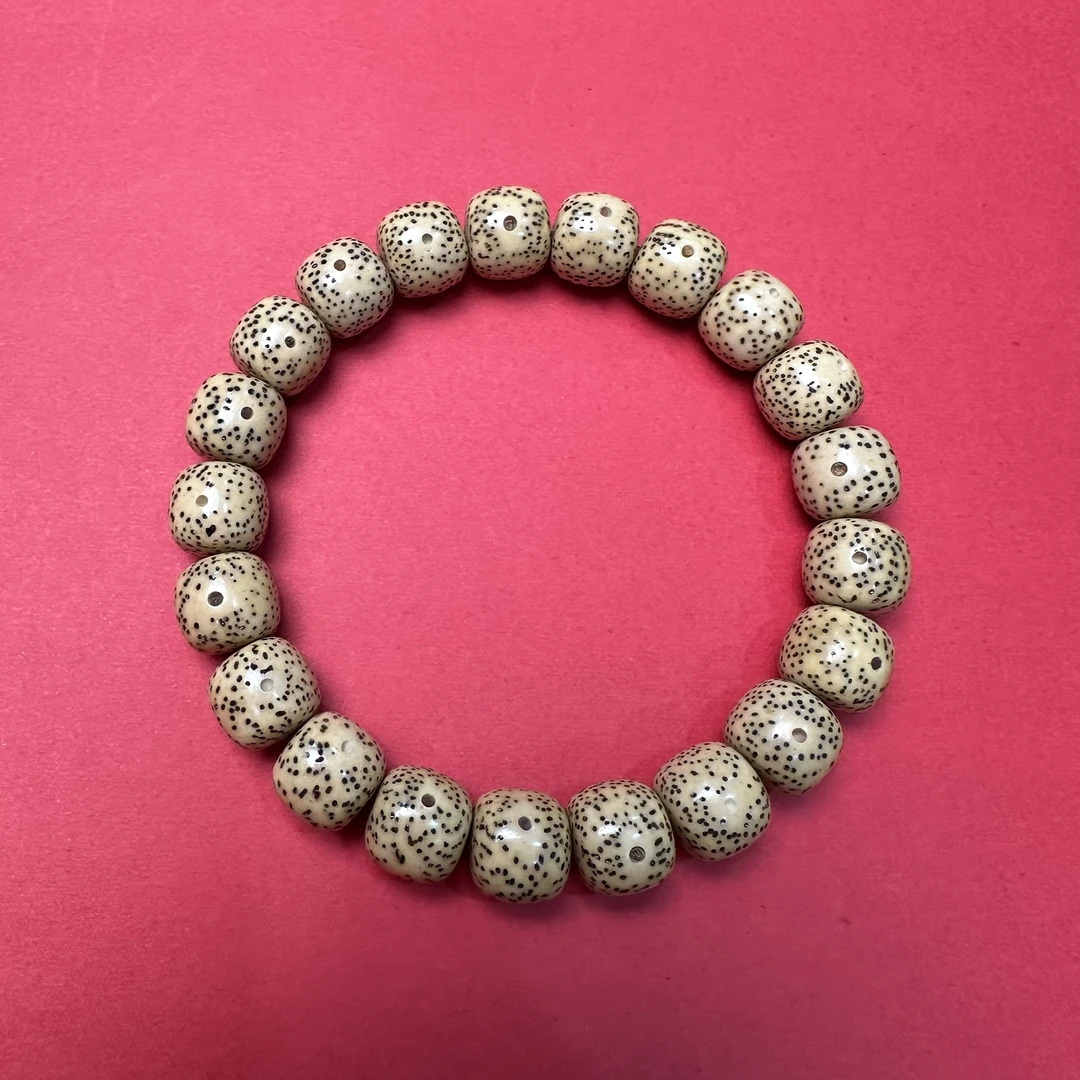 【盘塔出品】W143海南鸡油黄星月菩提10.5mm左右老型单圈绕指柔手串