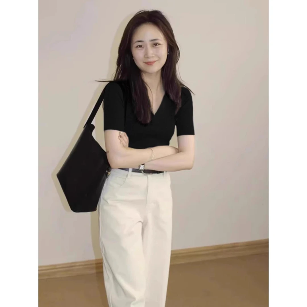 v领正肩短袖t恤女夏季气质半袖新款修身螺纹上衣休闲时尚百搭轻奢