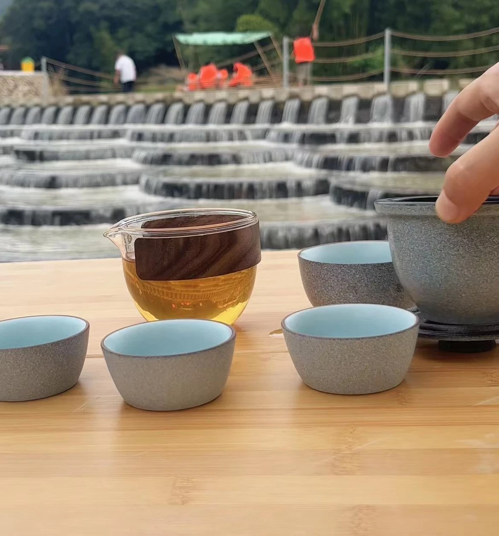 企鹅旅行主人杯茶具一壶四杯高档车载户外便携式陶瓷防烫快客杯