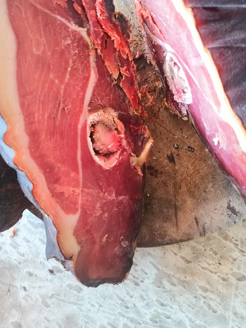 江西吉安油田农家烟薫火腿2斤