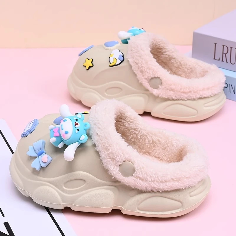 儿童棉拖鞋女童冬季2024新款防滑加绒保暖厚底洞洞鞋中大童亲子款