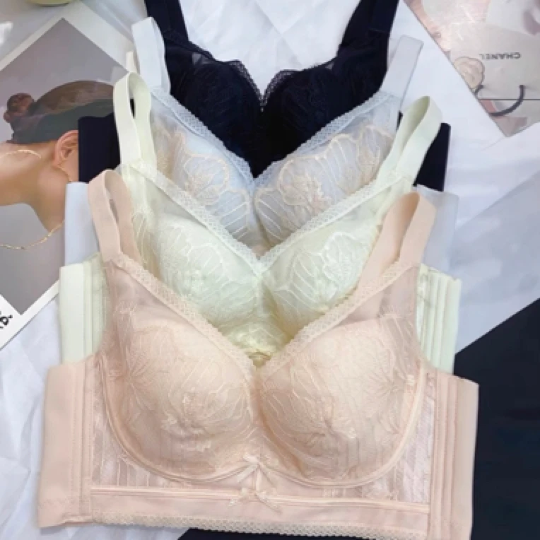 ｛安芝娜｝刺绣蕾丝大胸显小薄杯BC杯文胸无钢圈收副乳内衣9355