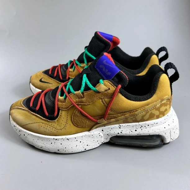 二手正品39码  Nike耐克AIR MAX VIVA 运动休闲跑步鞋  公价922