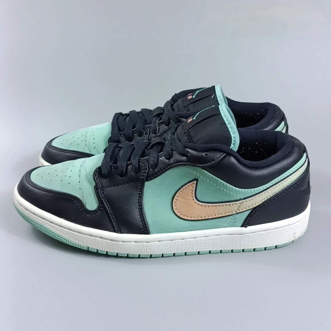 二手正品40.5码  耐克 Air Jordan 1 Low SE 运动板鞋   公价1352