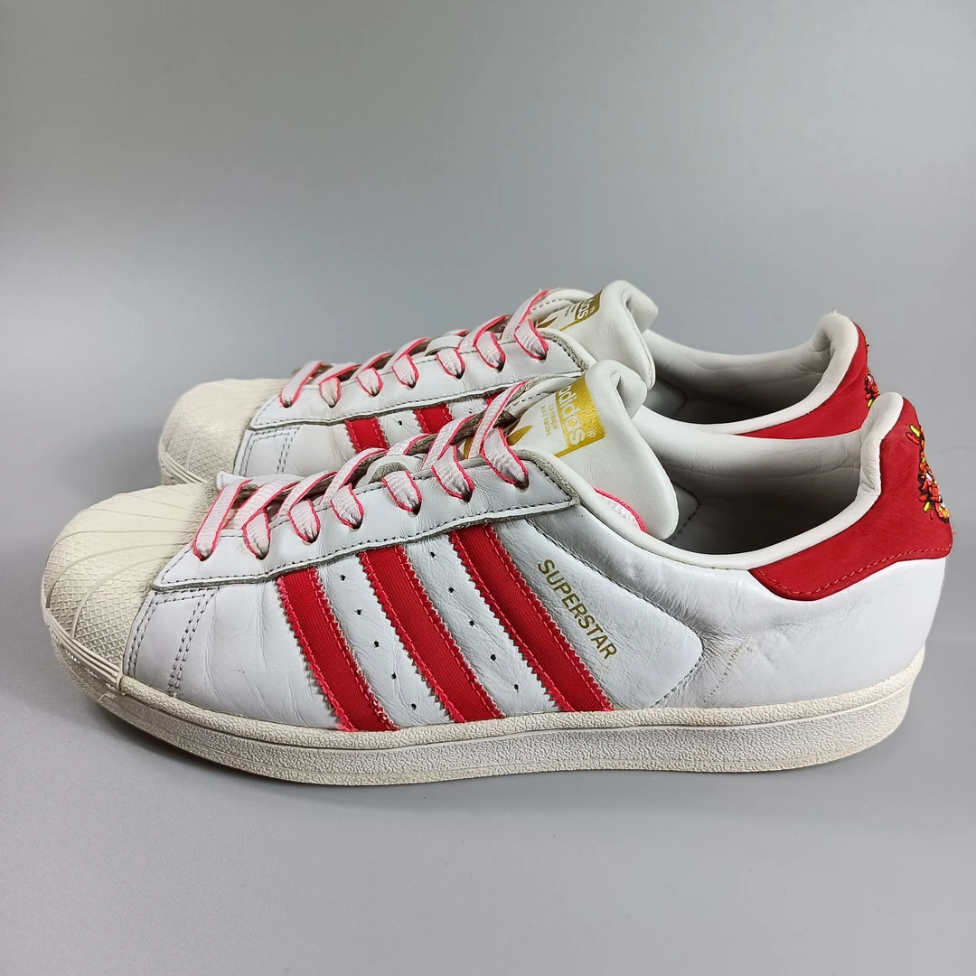 二手正品42.5码   Adidas 三叶草 贝壳头百搭休闲板鞋  公价933