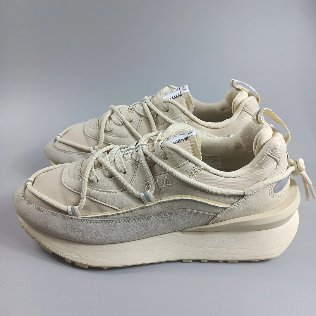 二手正品41码     FILA 斐乐INSETTO时尚休闲鞋老爹鞋   公价960