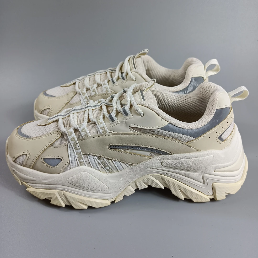 二手正品40码  FILA 斐乐鱼刺SOFIA增高时尚休闲鞋    公价876