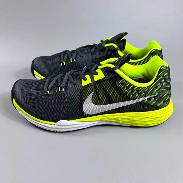 正品试穿41码 FLYKNIT TRAINER舒适运动跑步鞋  公价925