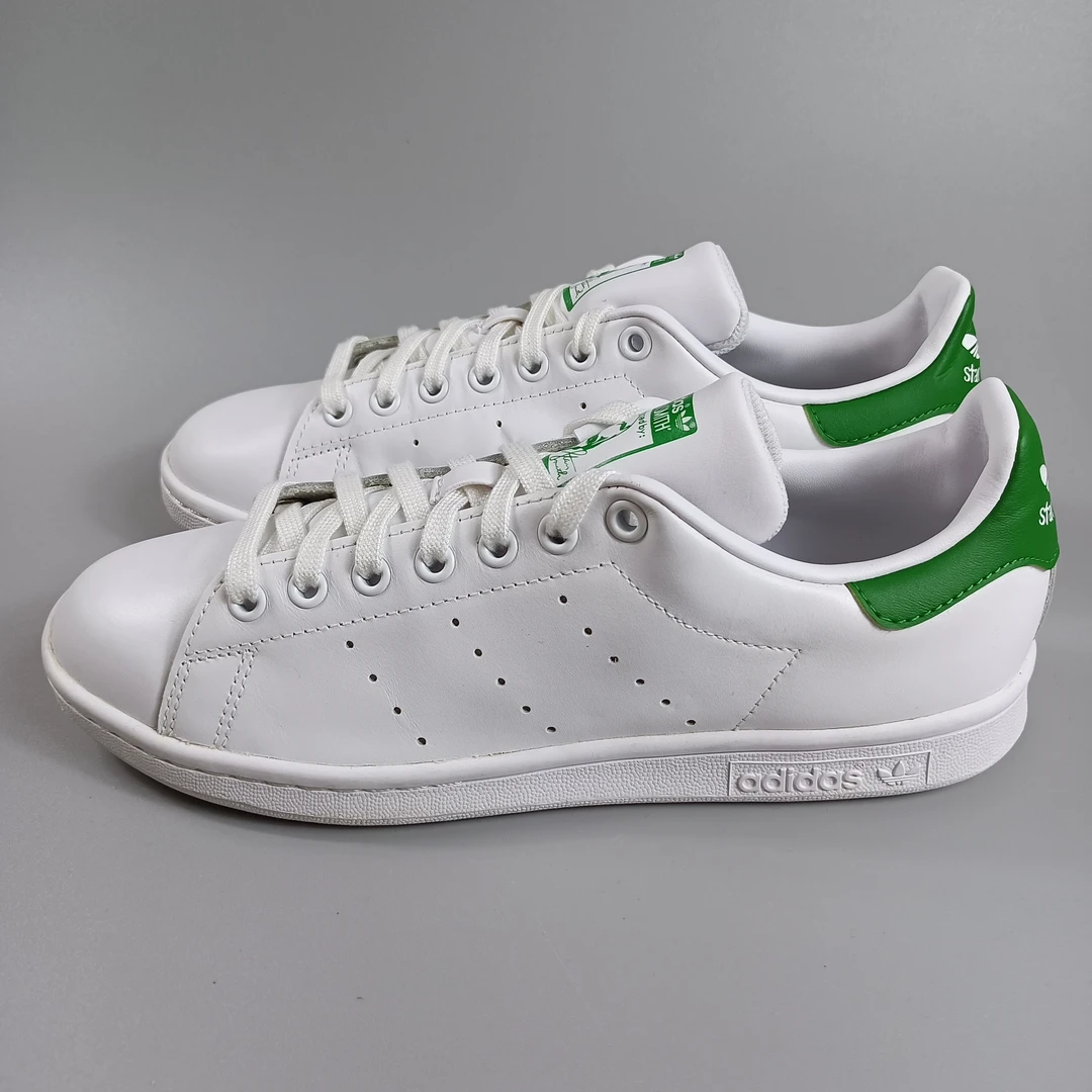 二手正品41码  Adidas 三叶草 STAN SMITH 百搭休闲鞋   公价882