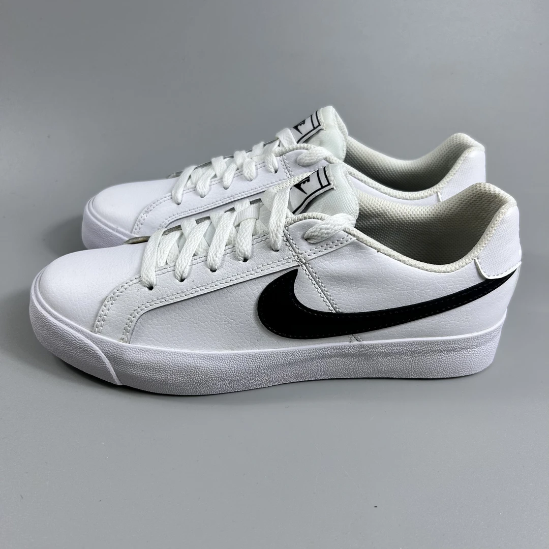 全新正品39码  耐克 COURT ROYALE AC低帮运动休闲板鞋 公价877