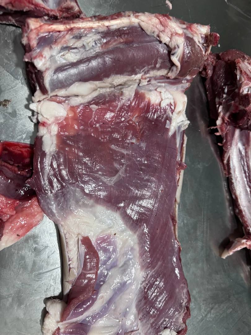 自繁自养的跑山羊肉，直播间现场称重改价