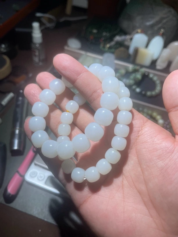 和田玉老坑俄料手串