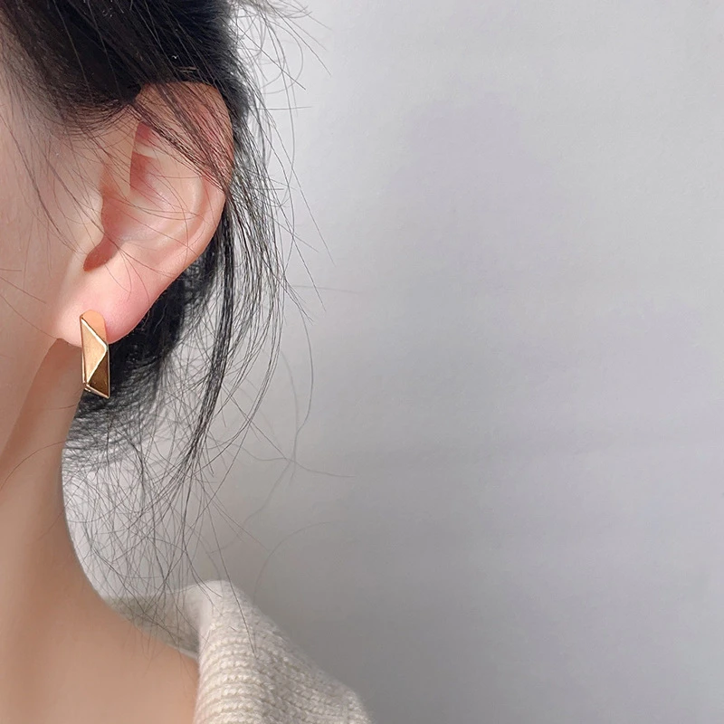 钛钢耳饰 独特不规则菱形多边耳扣女款时尚耳环素款冷淡风耳饰