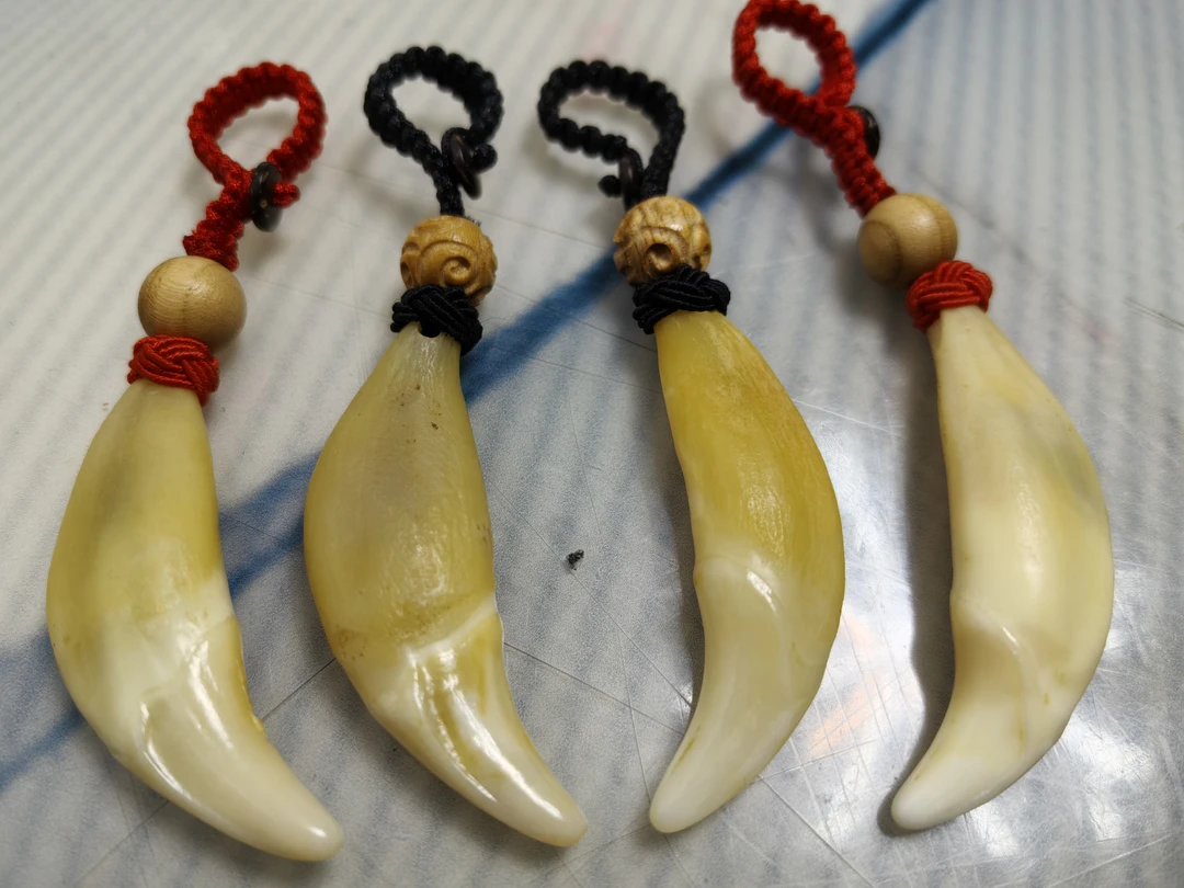 非金属珐琅吊坠 狗牙吊坠藏獒牙钥匙扣黑狗牙挂件情侣百搭时尚