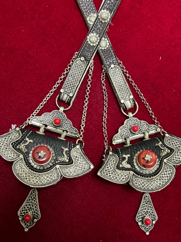 藏族新款白铜镀银八字扣小号钱包