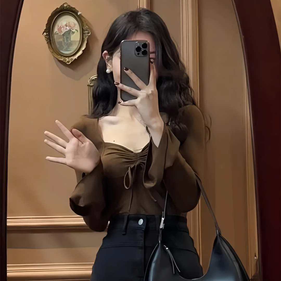 秋季辣妹修身长袖t恤女装公主风短款收腰显瘦紧身上衣设计感小众