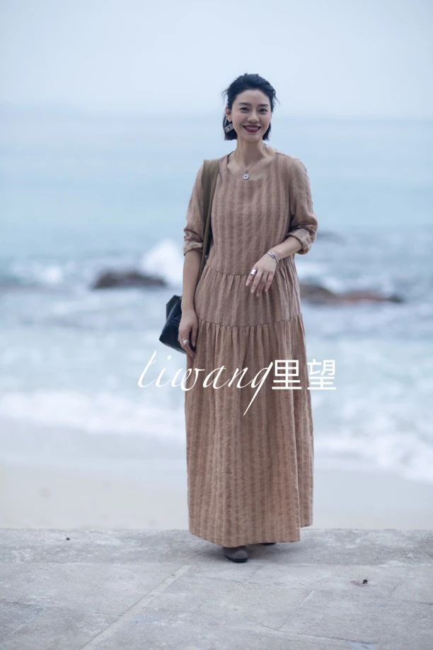 Li Wang/里望设计师款复古做旧历史感 气质舒适长袖连衣裙