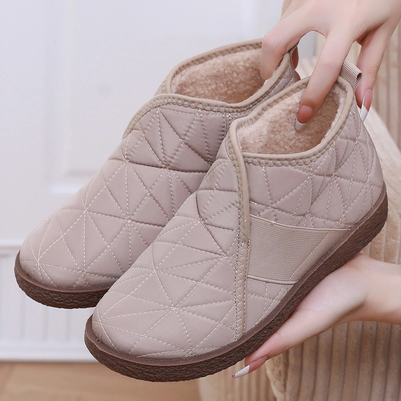 2024冬季新款舒适百搭棉鞋加绒保暖时尚短靴一脚蹬懒人妈妈鞋