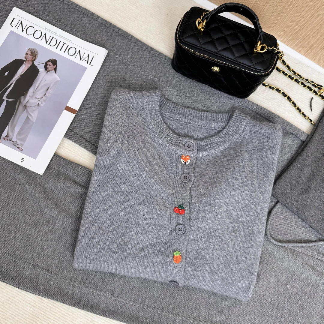 【晴姐】M1388 小森林持续圆领针织长袖开衫毛衣