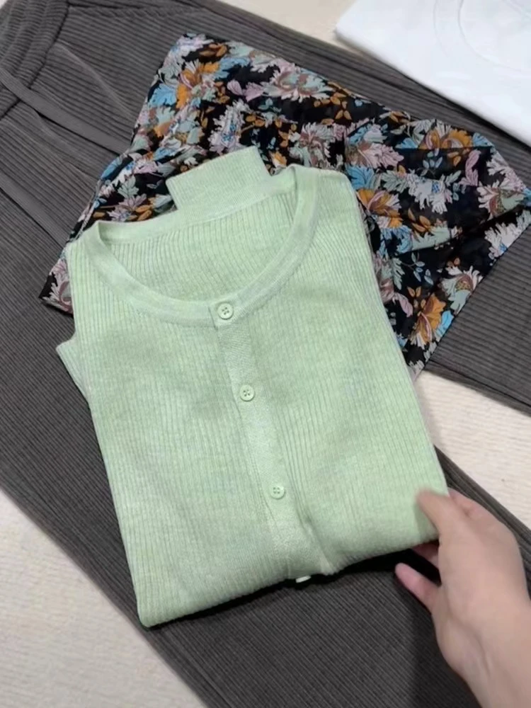 【晴姐】M1158 显瘦减龄薄荷绿针织打底衫