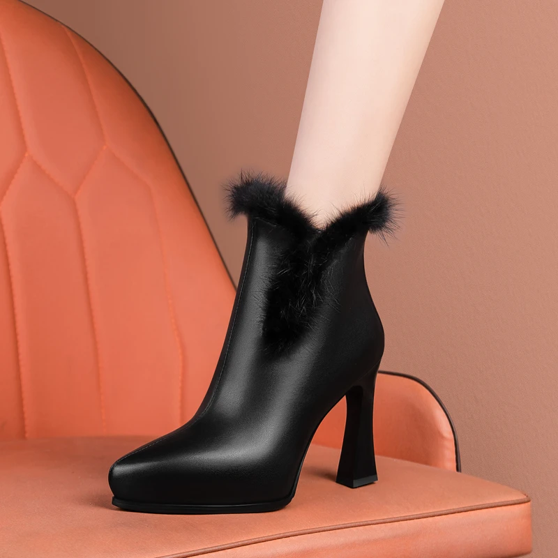 真皮防水台貂毛高跟短靴女尖头粗跟瘦瘦靴2024冬季新款加绒毛毛靴