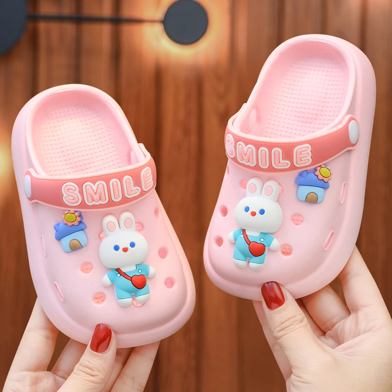 新款儿童拖鞋女孩夏季室内防滑小孩男童洞洞鞋洗澡沙滩小兔子拖鞋