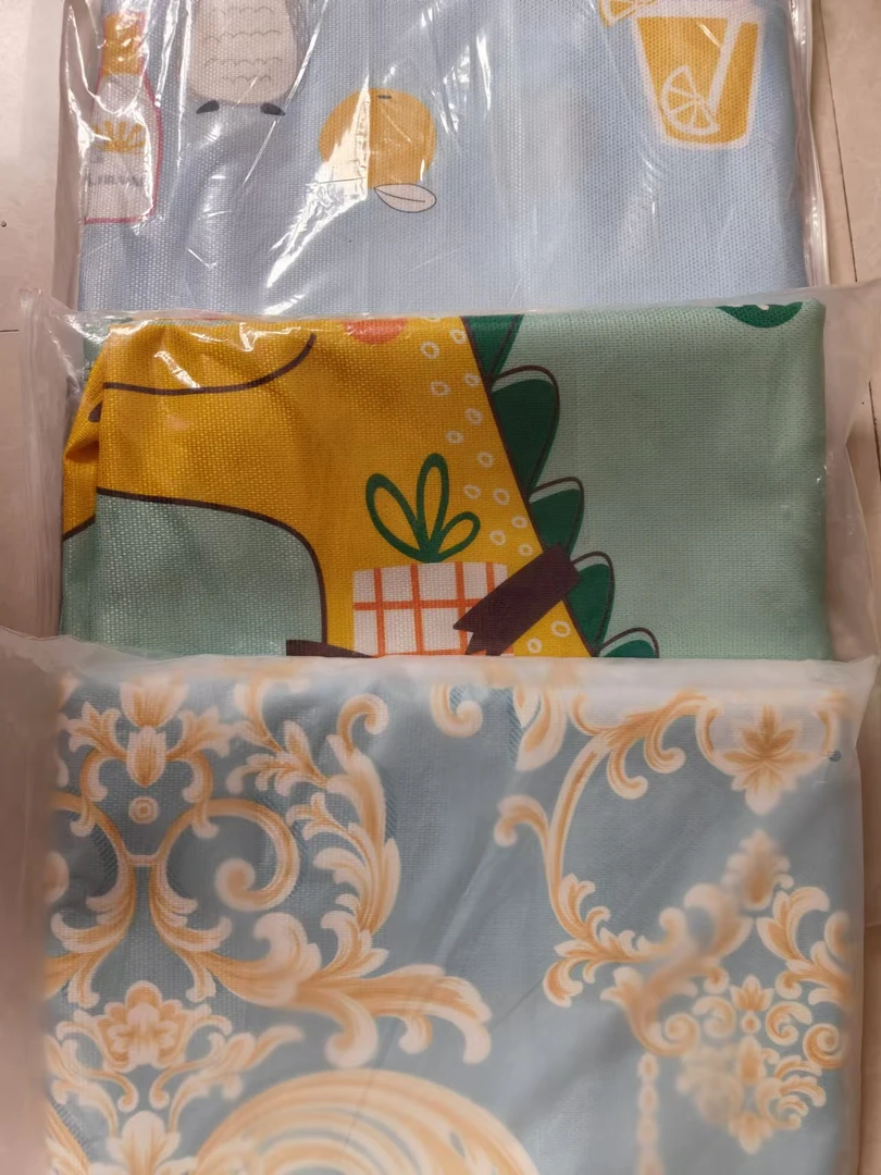 双人凉席加一对枕套（三色不挑.介意勿拍）