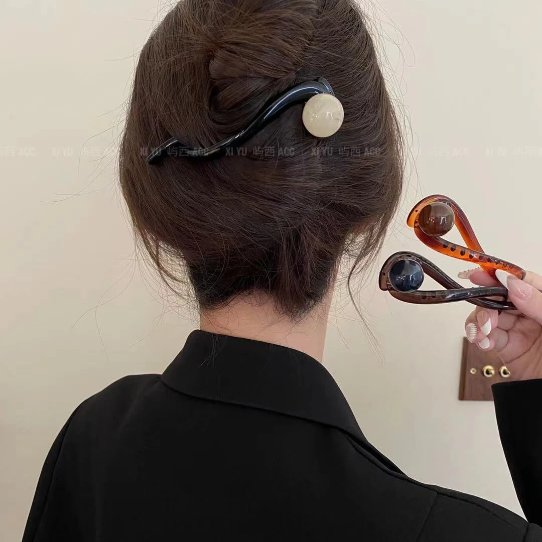复古简约一字抓夹2024新款小众高级感扭扭发夹后脑勺鲨鱼夹