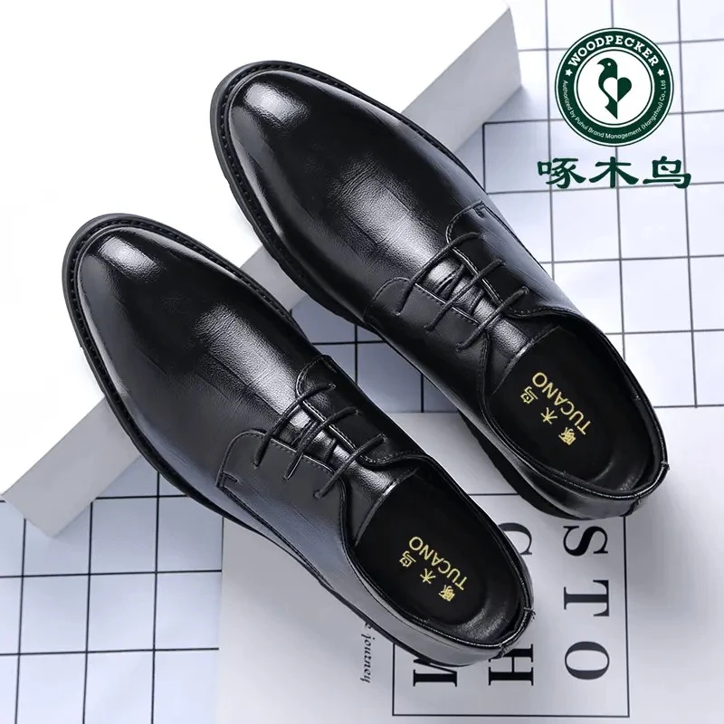 啄木鸟男鞋新款软底皮鞋男韩版格子英伦风结婚鞋男增高鞋男款