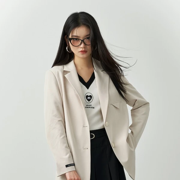 jessyline 时尚米色百搭小西装2023年春新款休闲外套潮 310207737