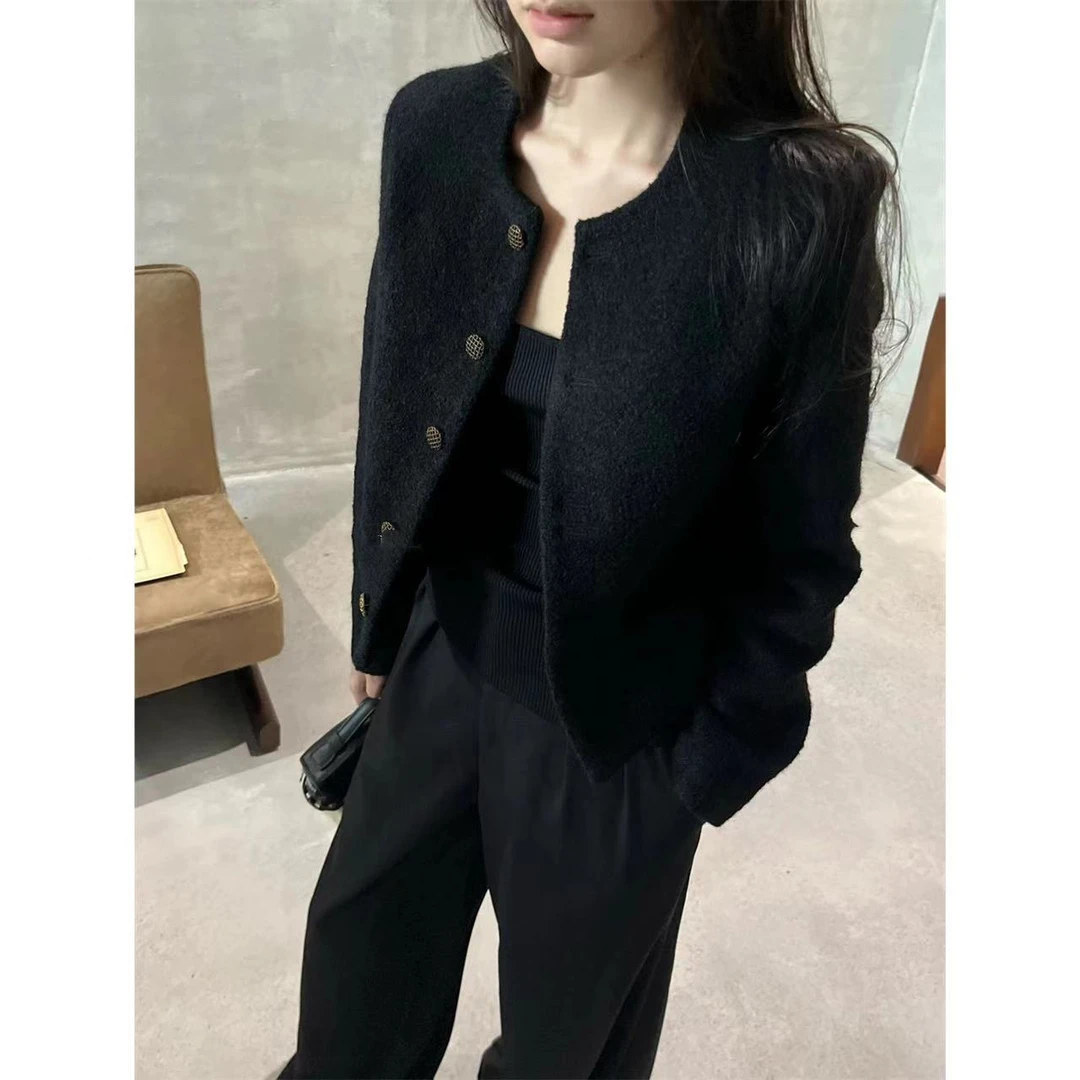 徐秋阳    甜酷大女主 百搭时尚休闲设计感显瘦显白上衣11710-