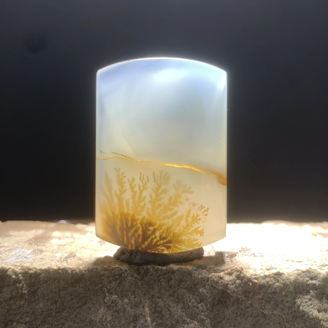 海洋玉髓 尺寸长3.8*宽2.6*厚0.6cm 吊坠