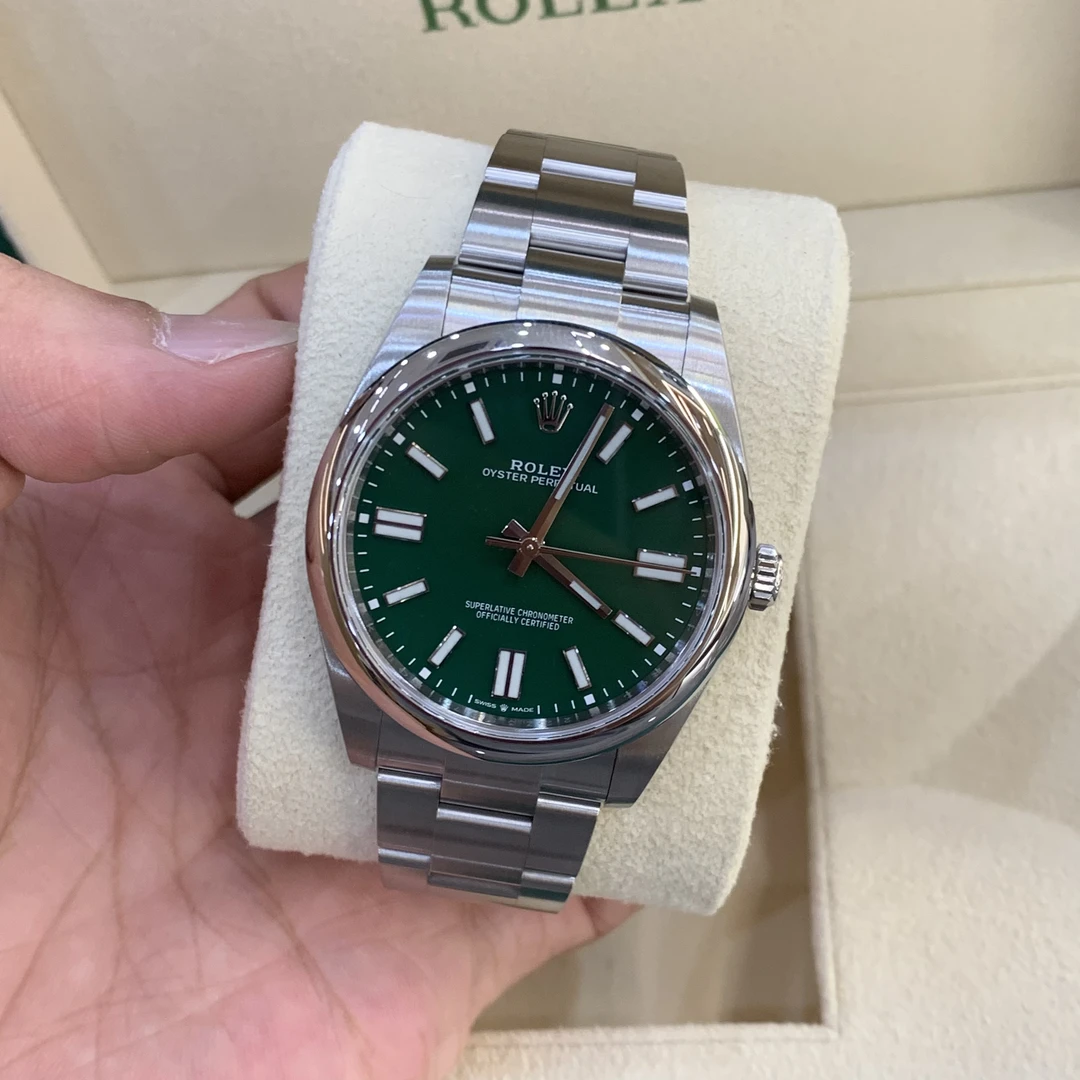 99新 Rolex/劳力士 M124300-0005 恒动绿盘 24年3月13日 全套全长