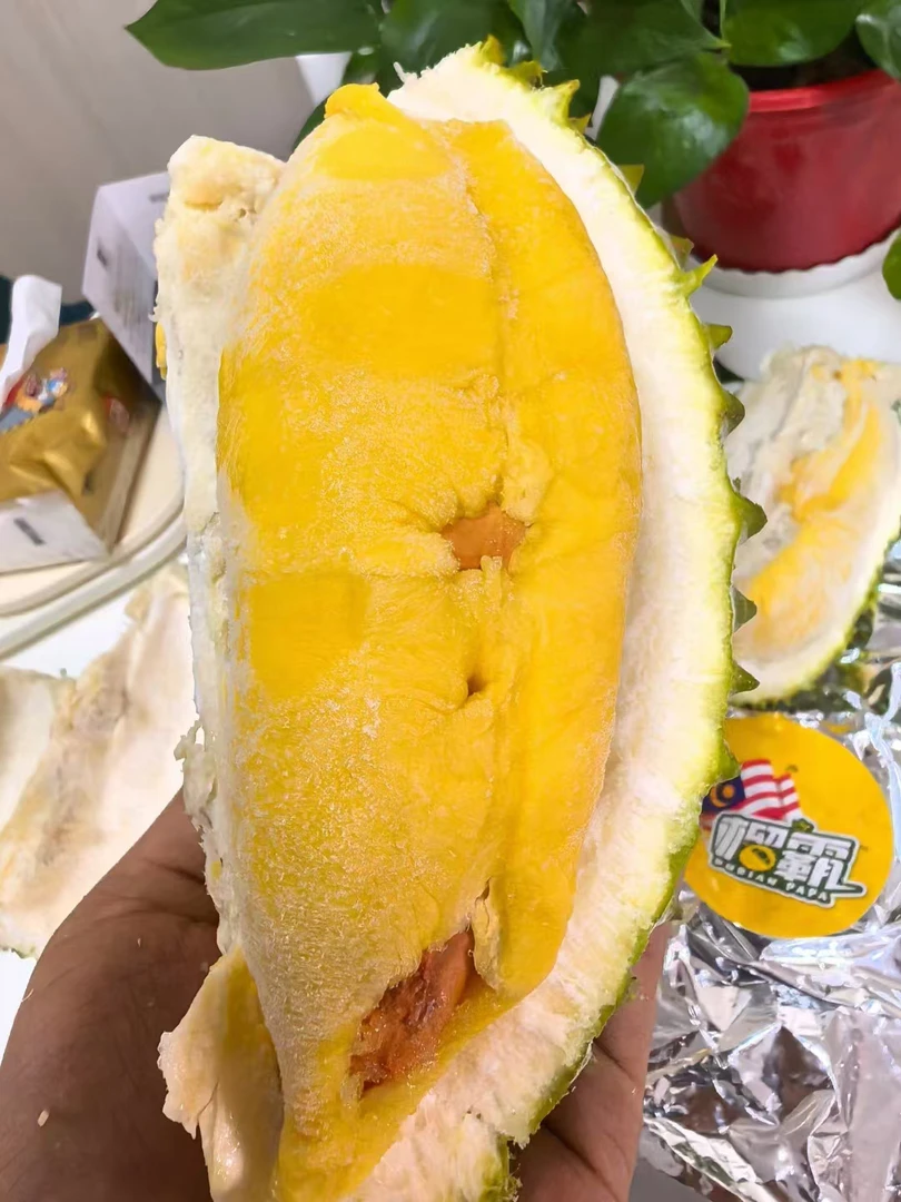 【果真不错】猫山王冷冻榴莲 整果 口感绵密丝滑D197香甜浓郁，回味微苦(武汉小时达同城配送）