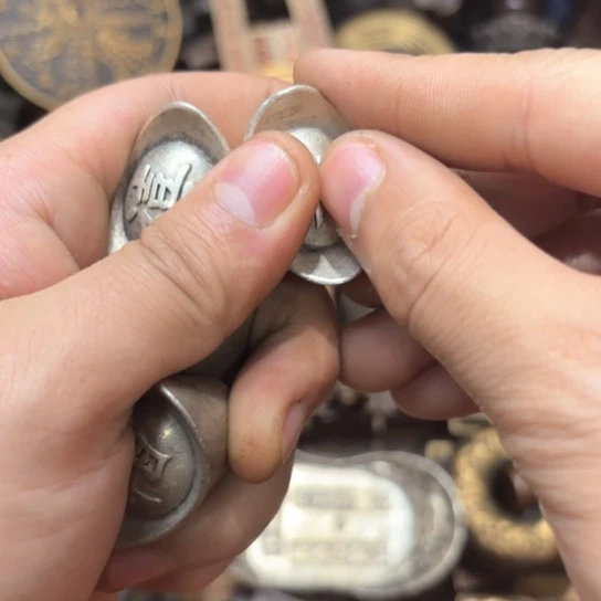 铜器摆件收收藏藏