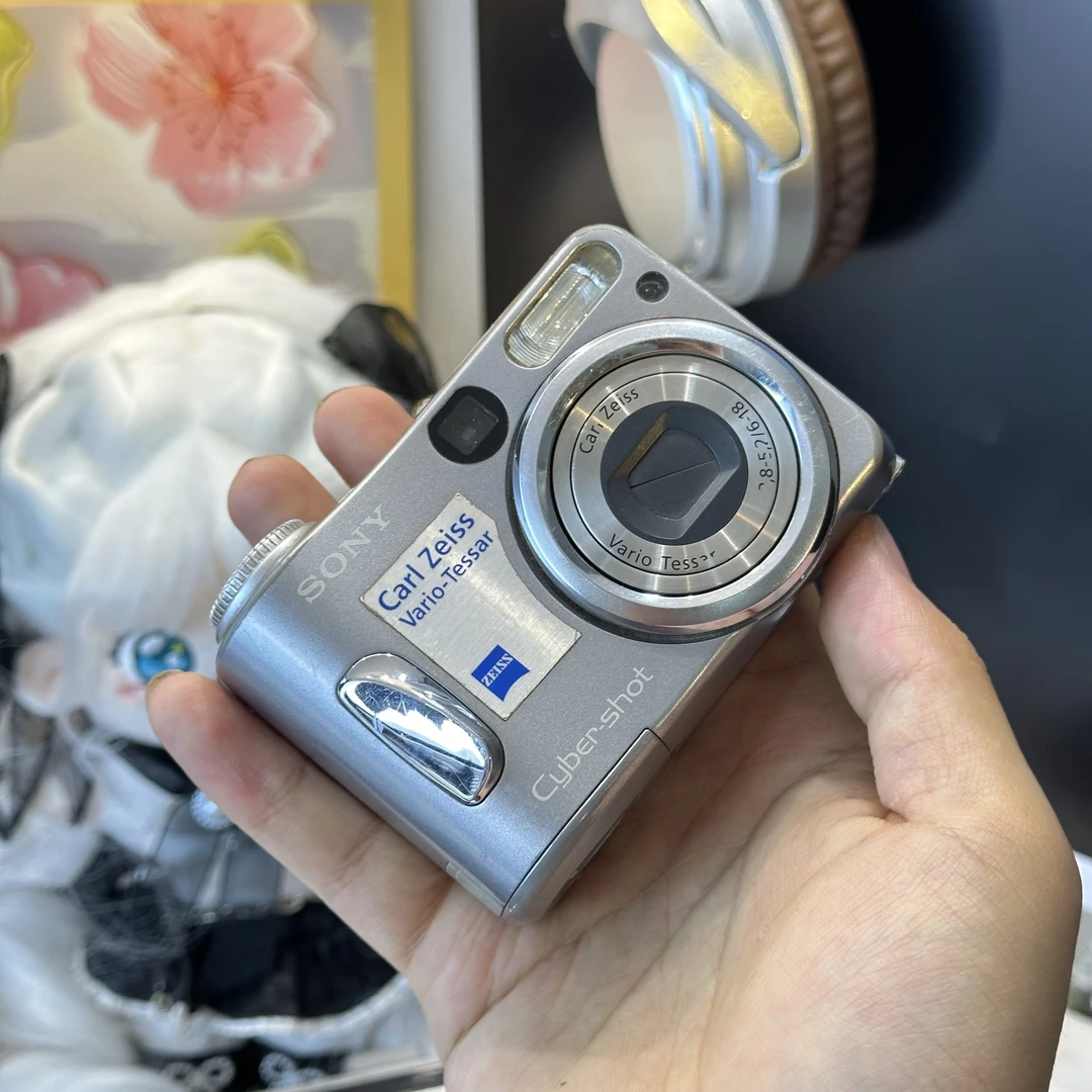 9新 Sony/索尼 索尼s60 复古感色彩感好五号电池供电复古感带配件