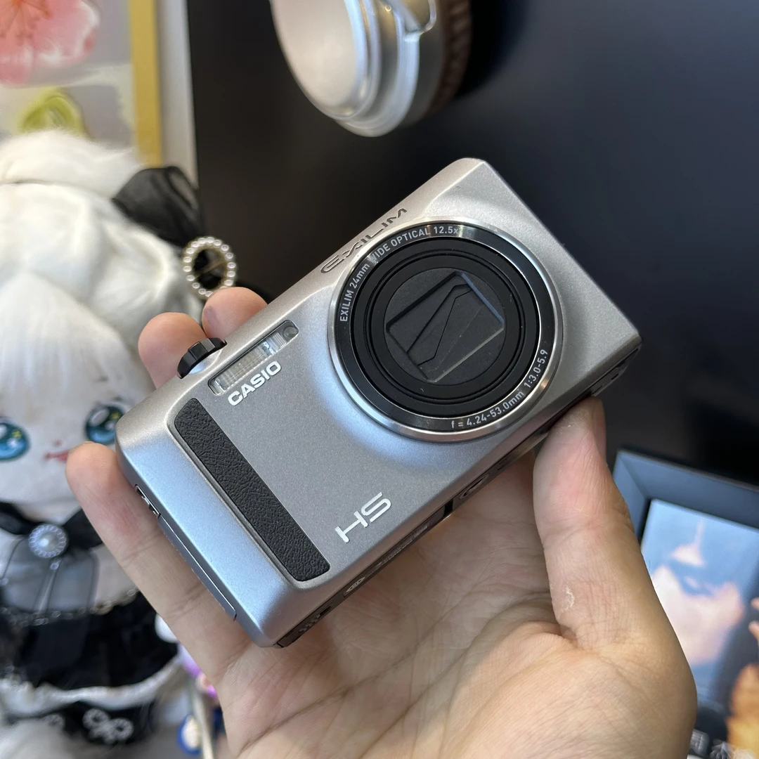 9新 Sony/索尼 卡西欧zr410 1600万像素色彩感好奶油质感 带配件