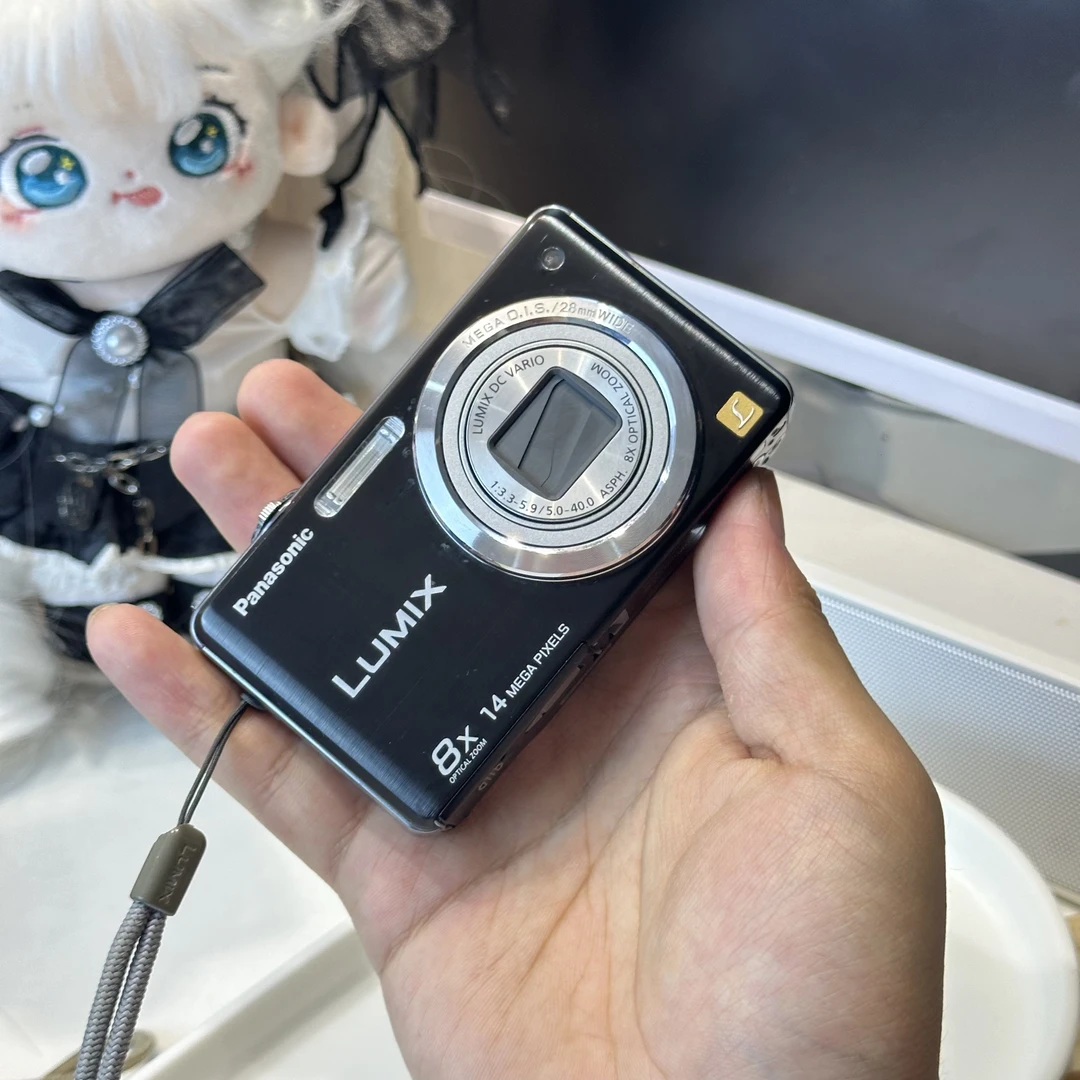 9新 Panasonic/松下 松下fh20冷白皮复古感1400万像素 数码相机