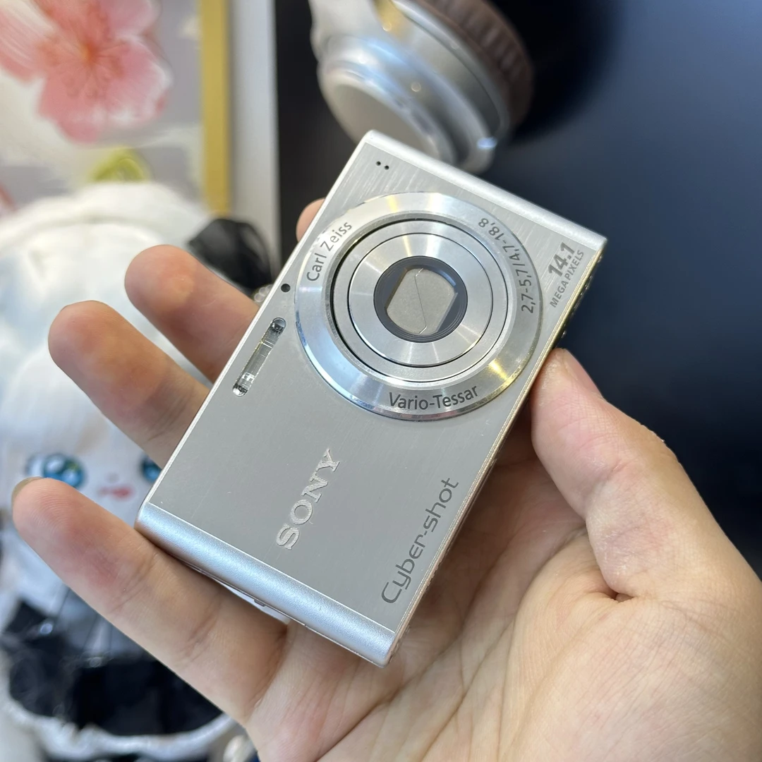 9新 Sony/索尼 索尼w320 网红机1400万像素人像神器带配件